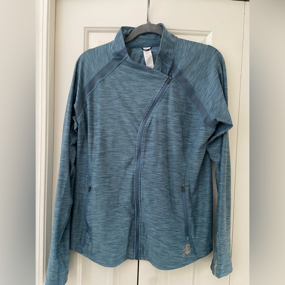 New Balance Dry Athletic performance long sleeve sweater jacket